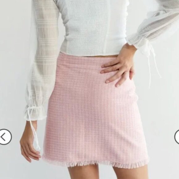 New Francesca's Blue Rain Pink Tweed Mini Skirt Medium Front Slit Pearl Buttons - Picture 3 of 16